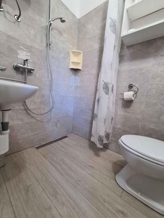 Apartment Ivana Brodarica  Buitenkant foto