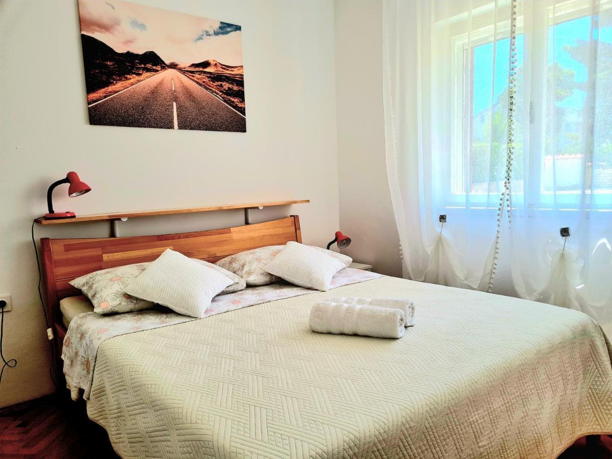 Apartment Ivana Brodarica  Buitenkant foto